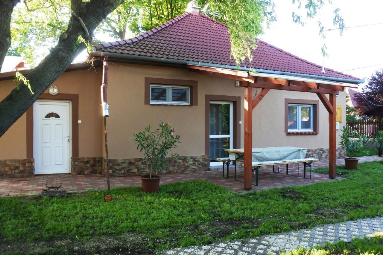 Apartament Tessedik Vendeghaz